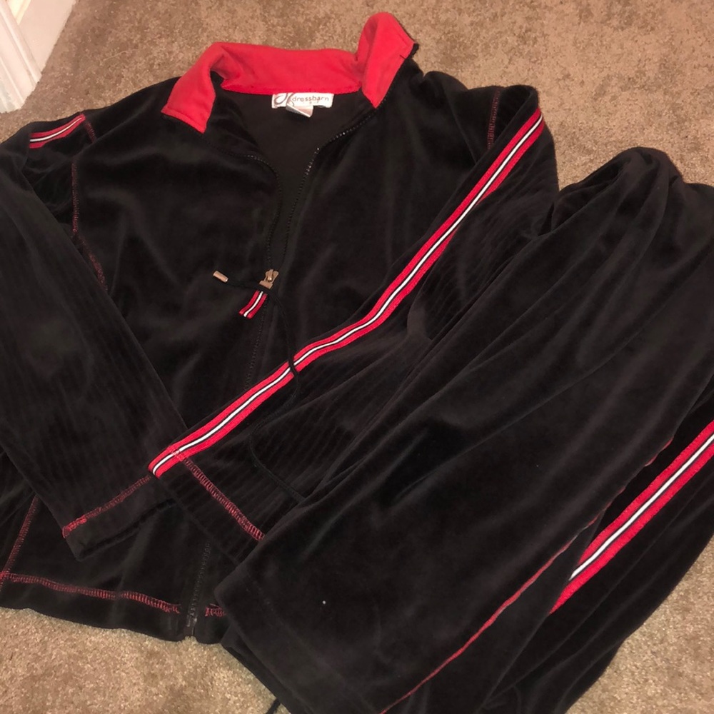 Two-Piece Black Jogger Outfit 🖤